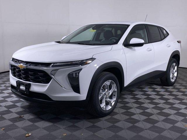new 2026 Chevrolet Trax car, priced at $24,348