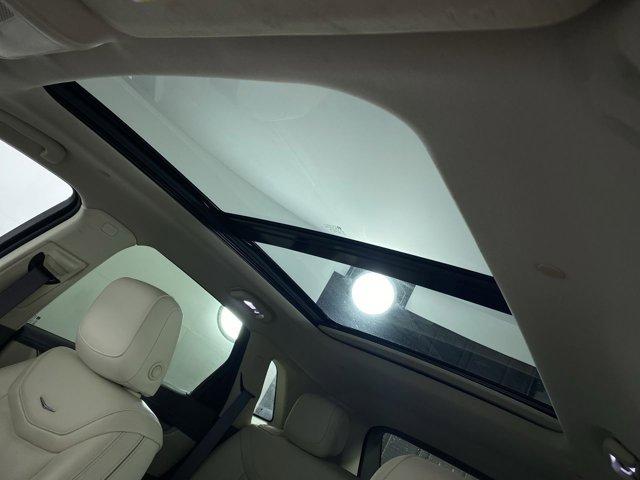 used 2022 Cadillac XT5 car, priced at $33,990