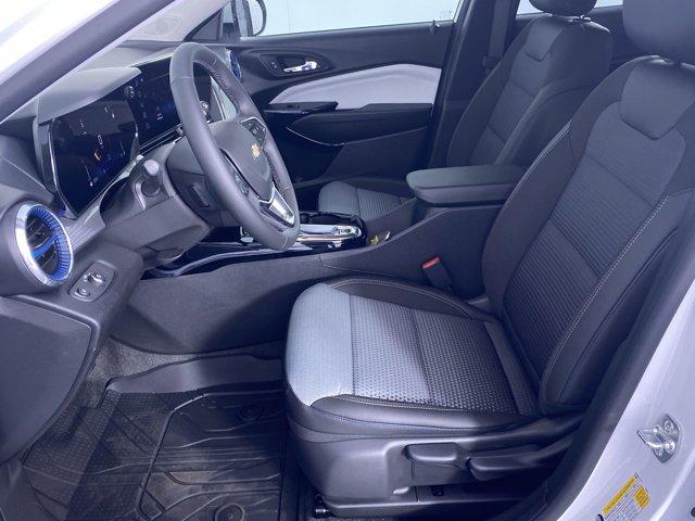 new 2025 Chevrolet Trax car, priced at $23,034