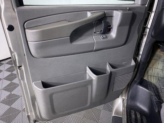 used 2003 GMC Savana 1500 car, priced at $13,990