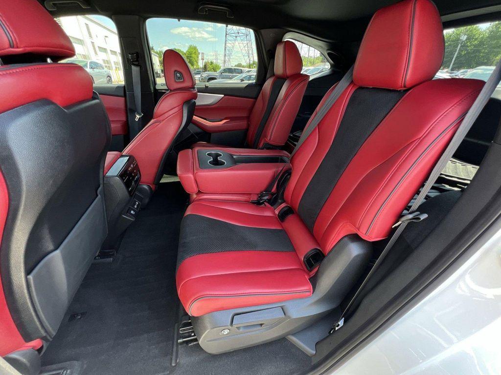 used 2024 Acura MDX car, priced at $46,849