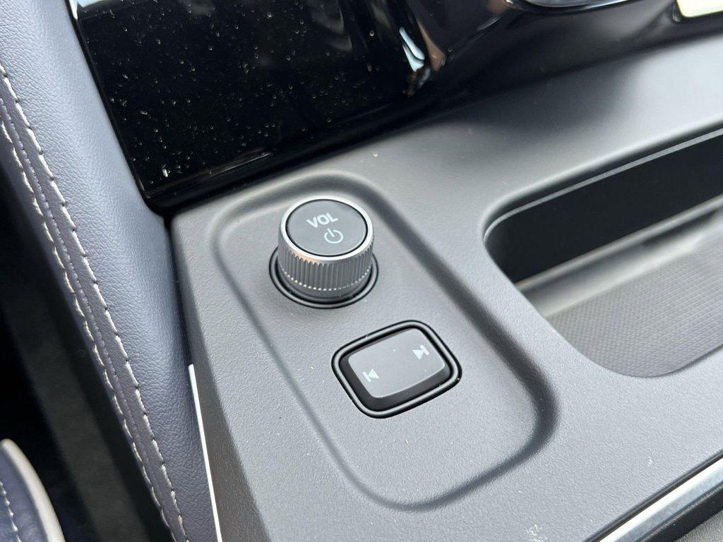 new 2026 Acura MDX car, priced at $77,900
