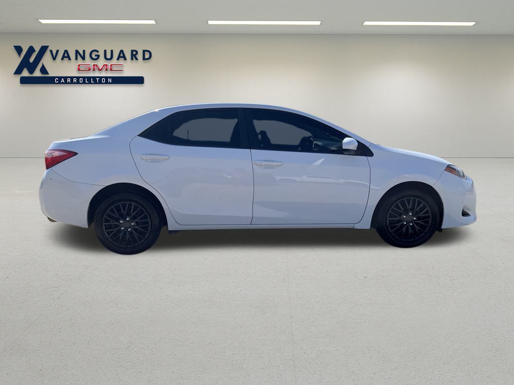 2017 Super White Toyota Corolla