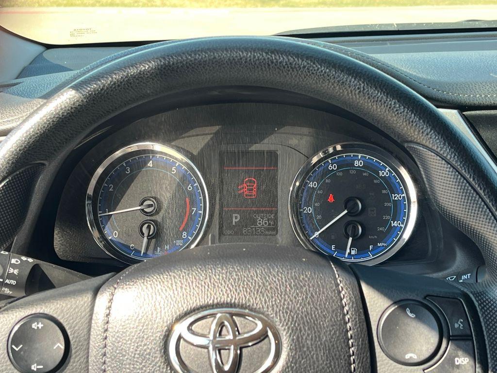 2017 Super White Toyota Corolla