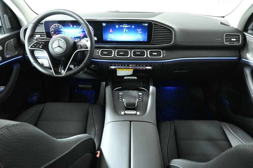 new 2026 Mercedes-Benz GLS 450 car, priced at $98,735