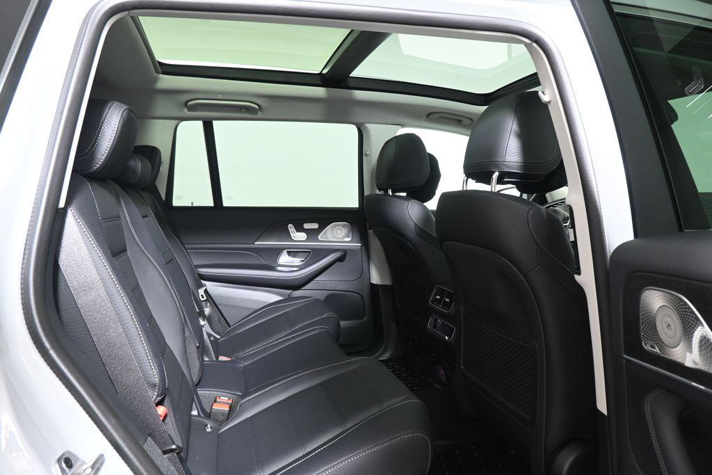 new 2026 Mercedes-Benz GLS 450 car, priced at $98,735