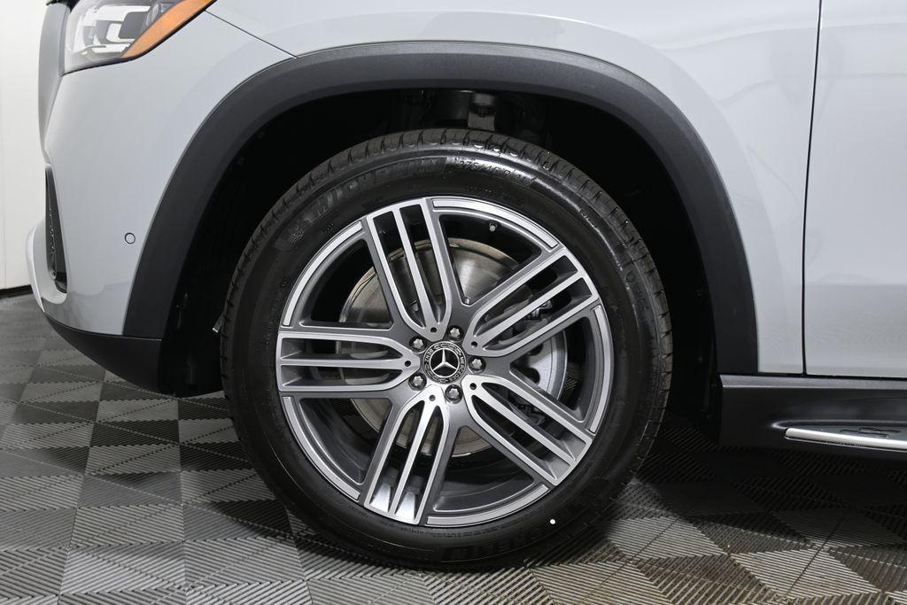 new 2026 Mercedes-Benz GLS 450 car, priced at $98,735