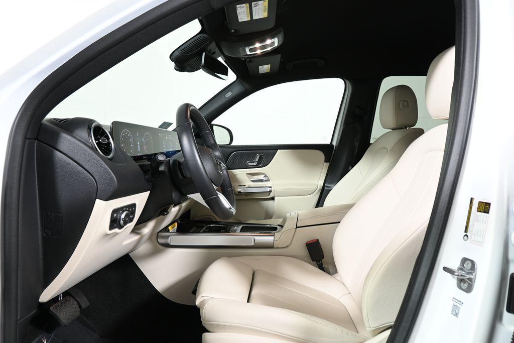 used 2025 Mercedes-Benz GLB 250 car, priced at $37,895