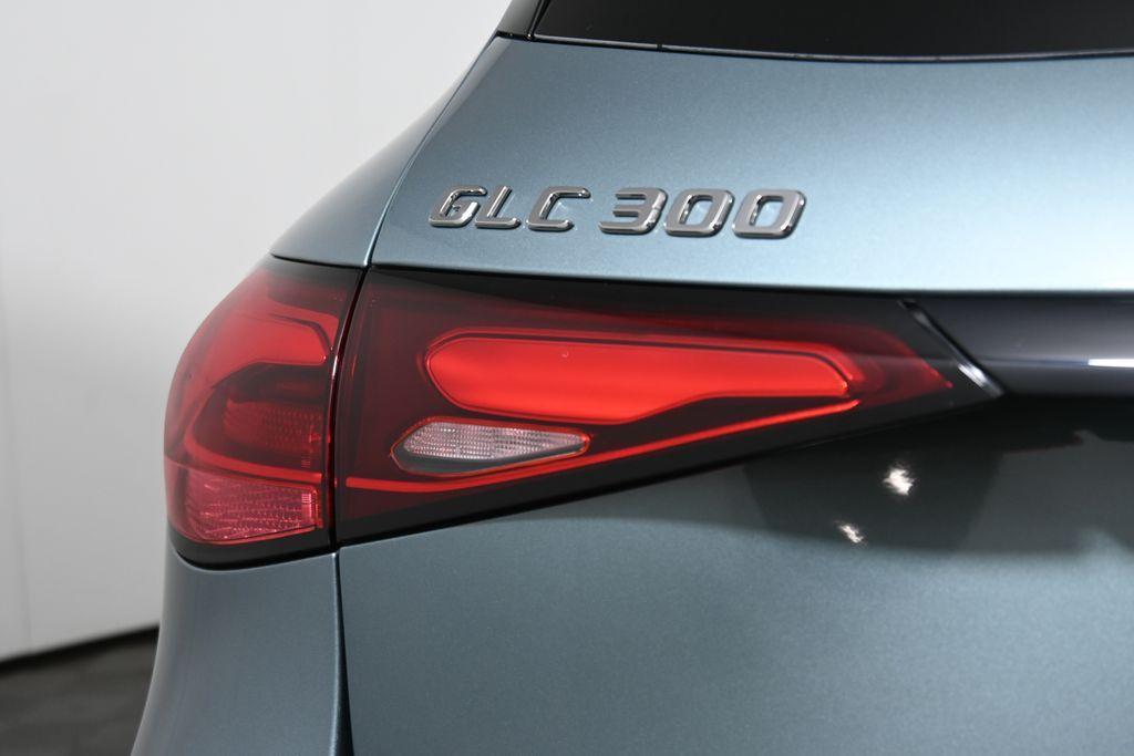 new 2026 Mercedes-Benz GLC 300 car, priced at $65,085