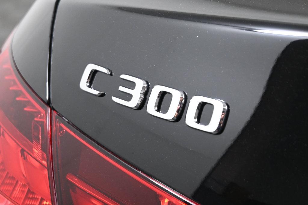 Mercedes-Benz C-Class view 37