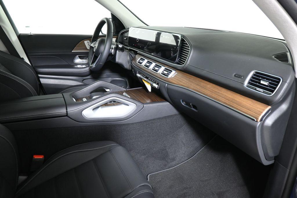 new 2026 Mercedes-Benz GLS 450 car, priced at $96,950