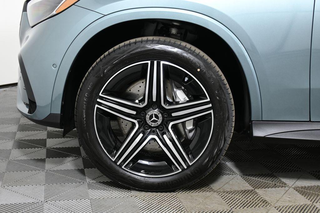 new 2026 Mercedes-Benz GLC 300 car, priced at $65,195