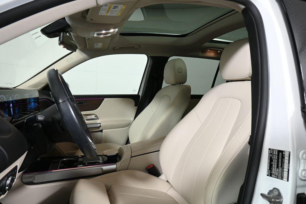 used 2022 Mercedes-Benz GLB 250 car, priced at $30,895