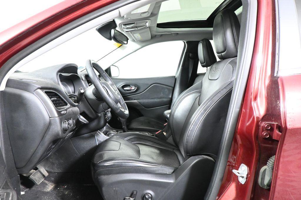used 2019 Jeep Cherokee car, priced at $12,595
