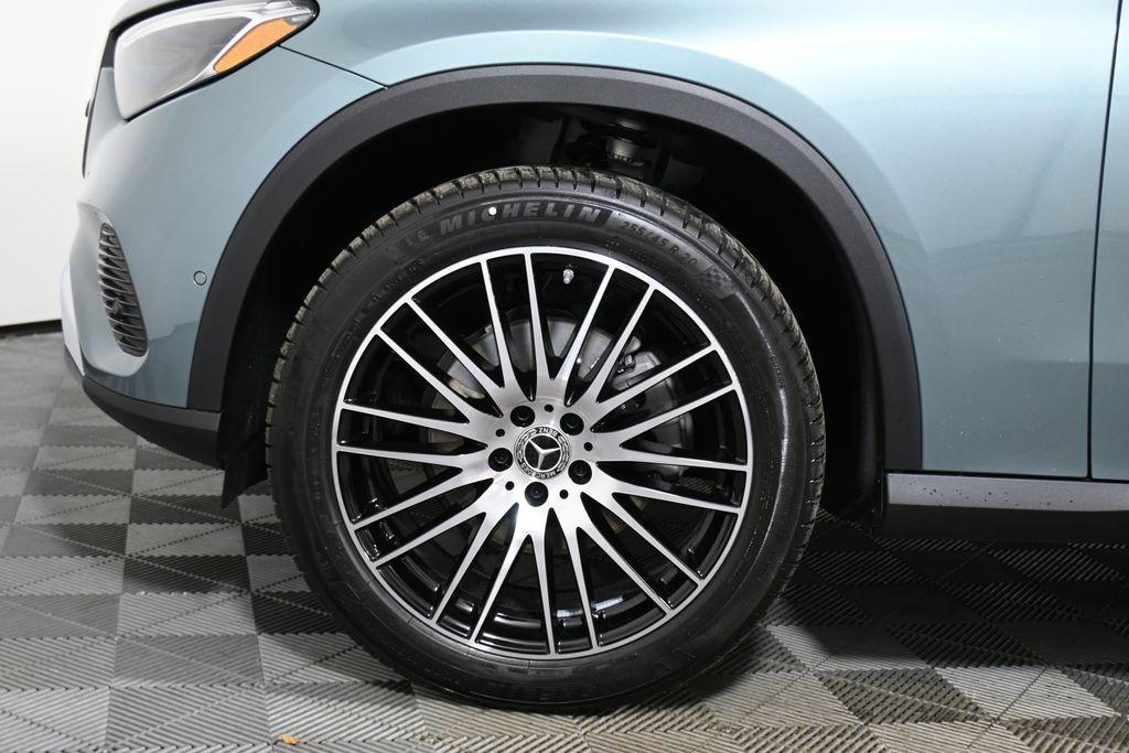new 2026 Mercedes-Benz GLC 300 car, priced at $60,070