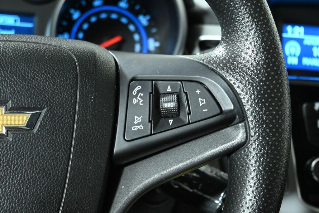 used 2014 Chevrolet Cruze car, priced at $10,000