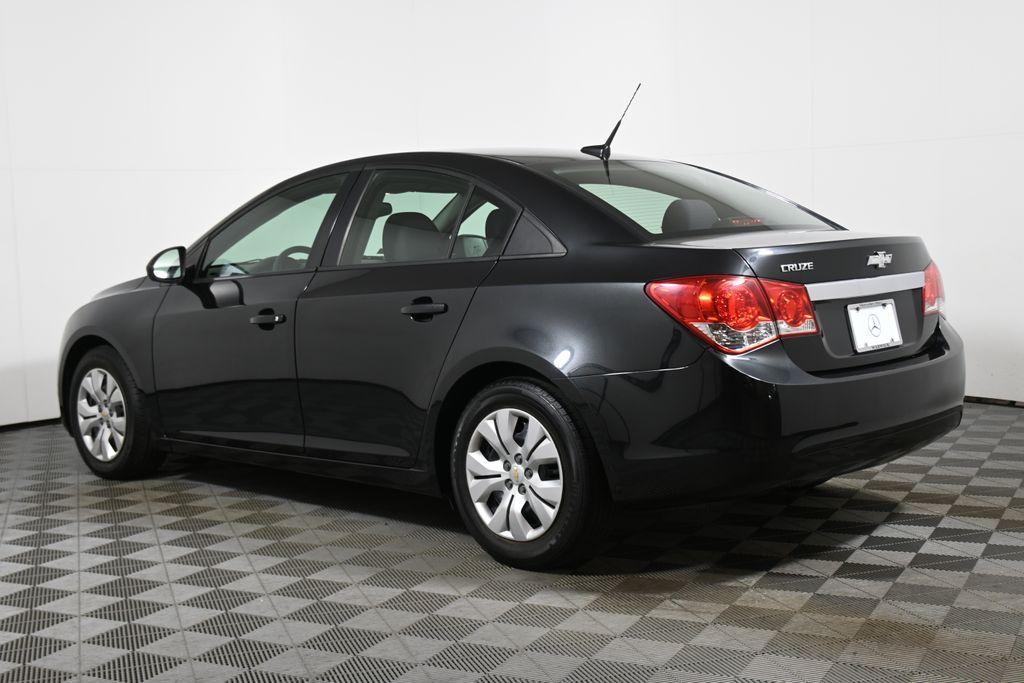 used 2014 Chevrolet Cruze car, priced at $10,000
