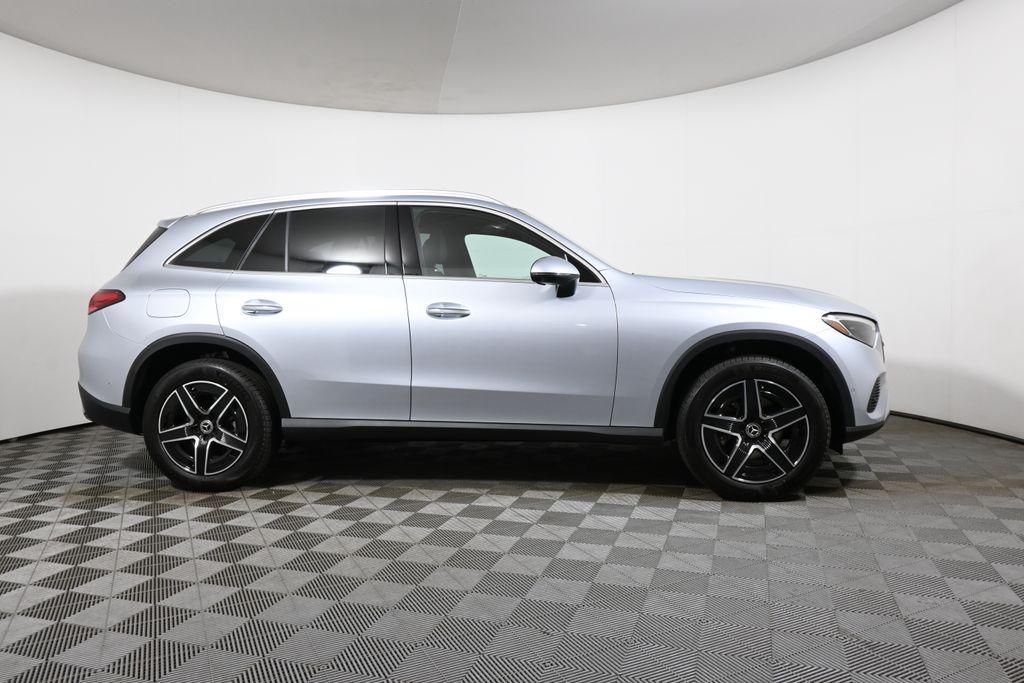 new 2026 Mercedes-Benz GLC 300 car