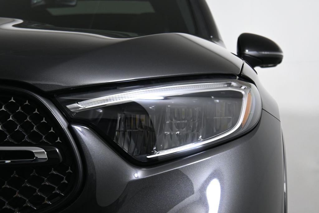 new 2026 Mercedes-Benz GLC 300 car, priced at $61,400