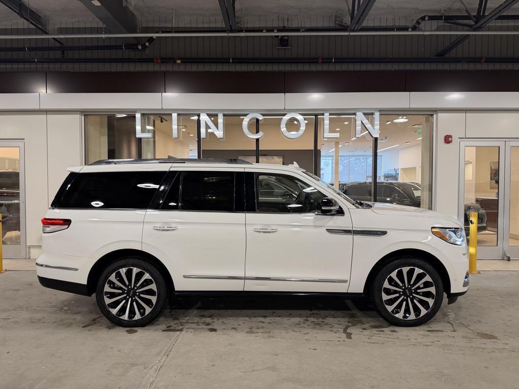 used 2023 Lincoln Navigator car, priced at $66,112