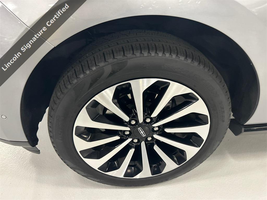 used 2023 Lincoln Navigator car, priced at $59,254