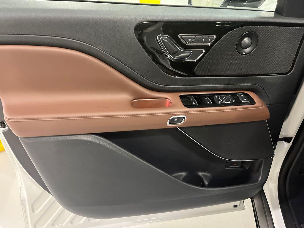 used 2026 Lincoln Aviator car, priced at $75,763