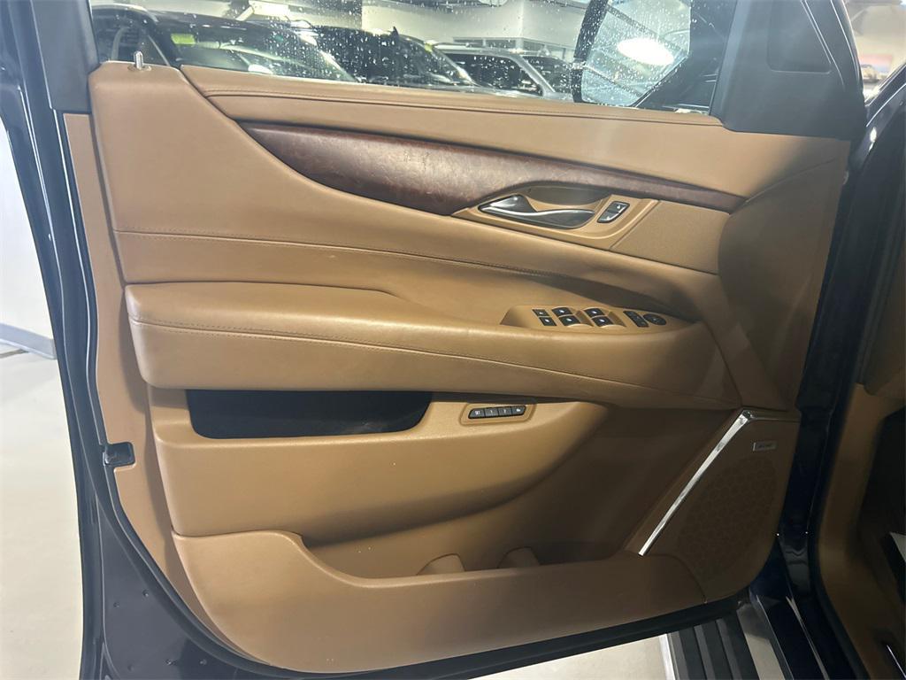 used 2017 Cadillac Escalade ESV car, priced at $24,874