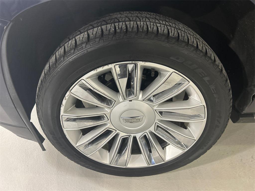 used 2017 Cadillac Escalade ESV car, priced at $24,874