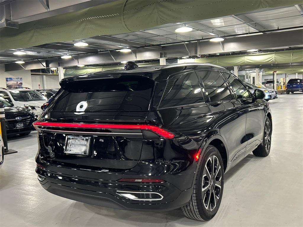 used 2025 Lincoln Nautilus car