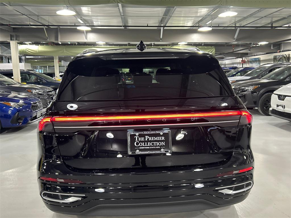 used 2025 Lincoln Nautilus car