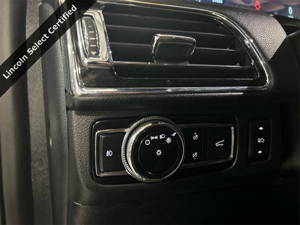 used 2019 Lincoln Navigator car, priced at $34,940