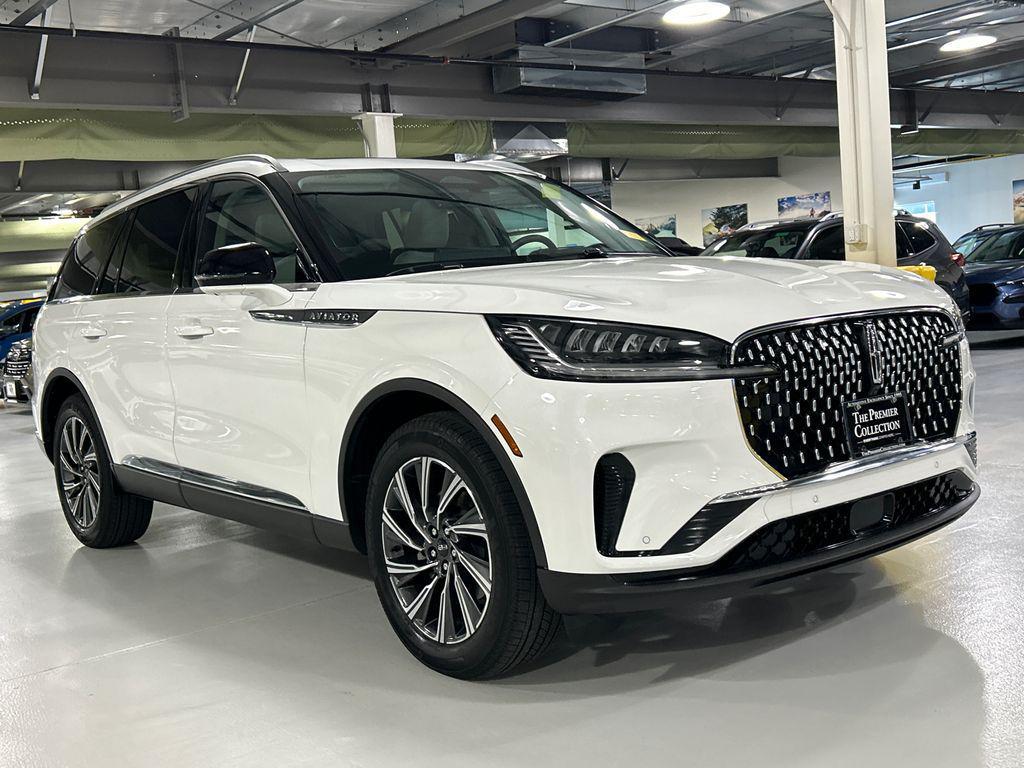 used 2026 Lincoln Aviator car, priced at $63,095