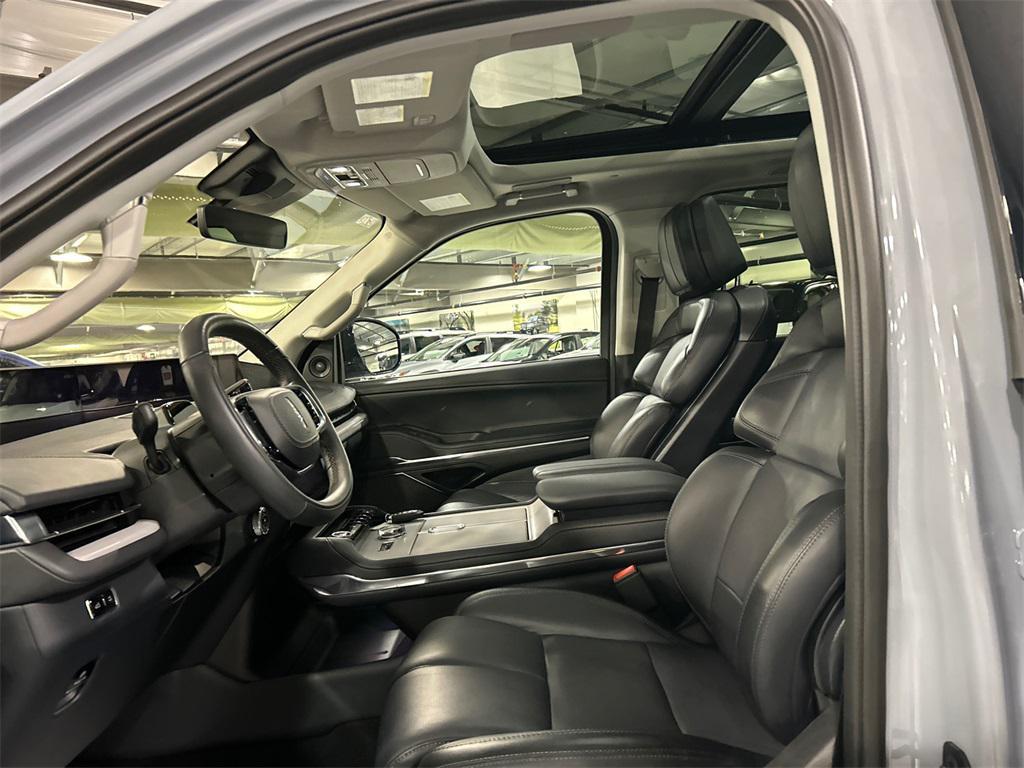 used 2025 Lincoln Navigator car, priced at $99,834