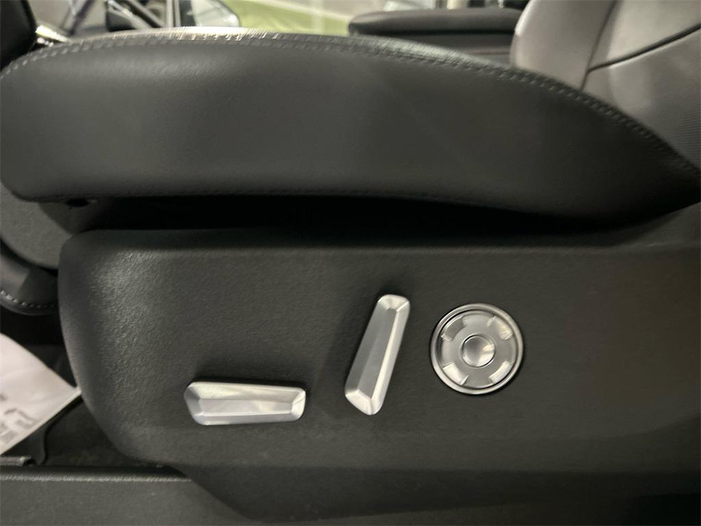 used 2025 Lincoln Navigator car, priced at $99,834