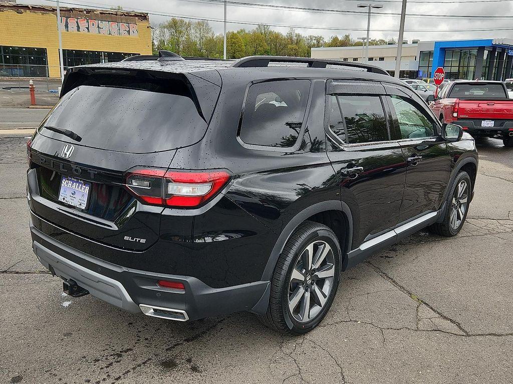 used 2023 Honda Pilot car, priced at $40,629