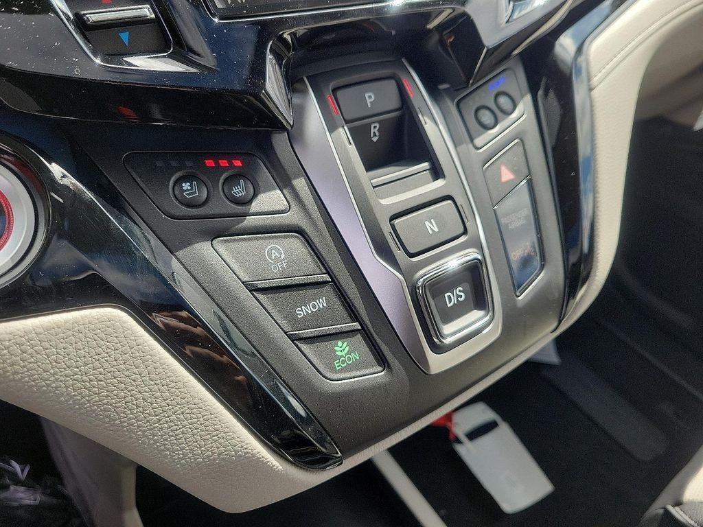 new 2026 Honda Odyssey car, priced at $50,690