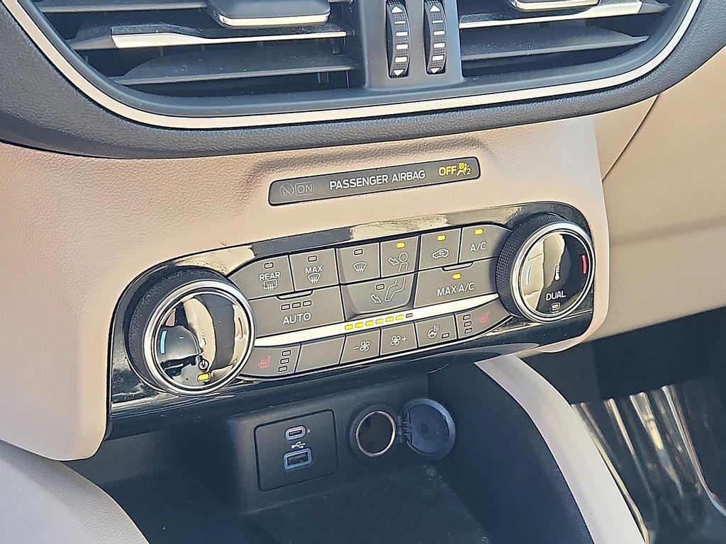 used 2022 Ford Escape car, priced at $20,888