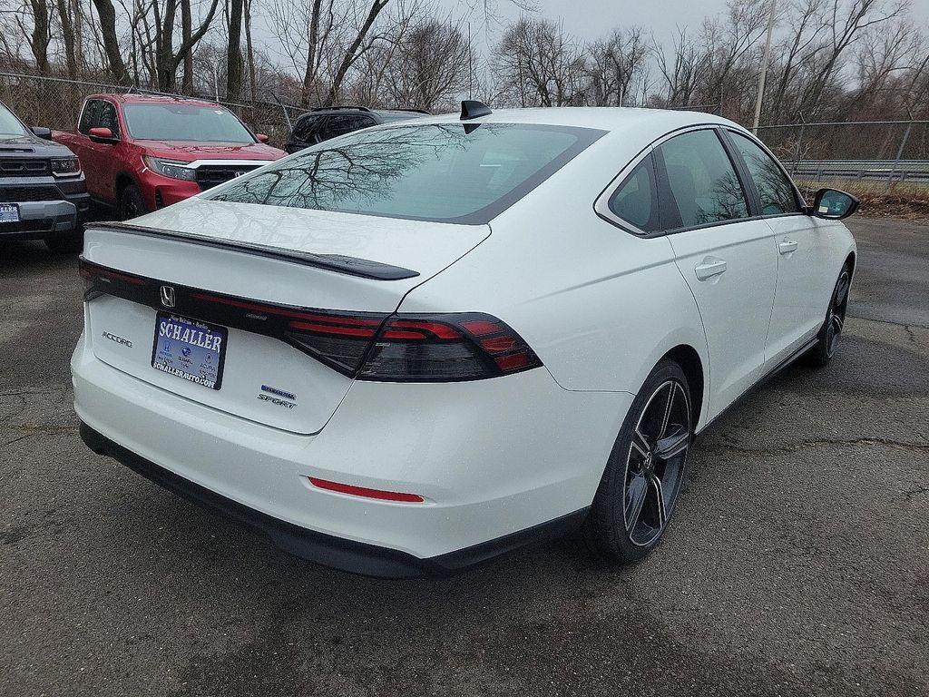 new 2025 Honda Accord Hybrid car, priced at $33,084