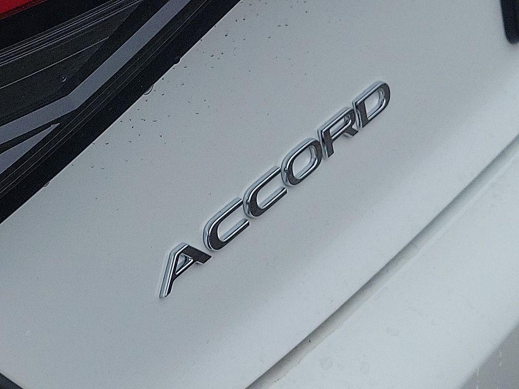 new 2025 Honda Accord Hybrid car, priced at $33,084