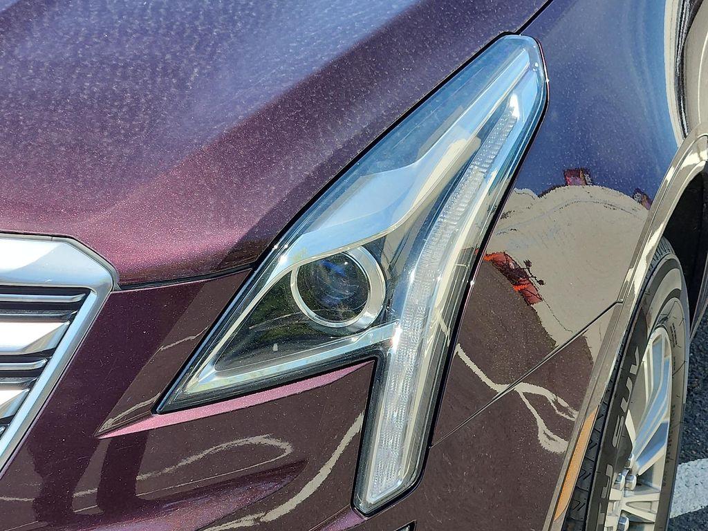 used 2018 Cadillac XT5 car, priced at $19,308