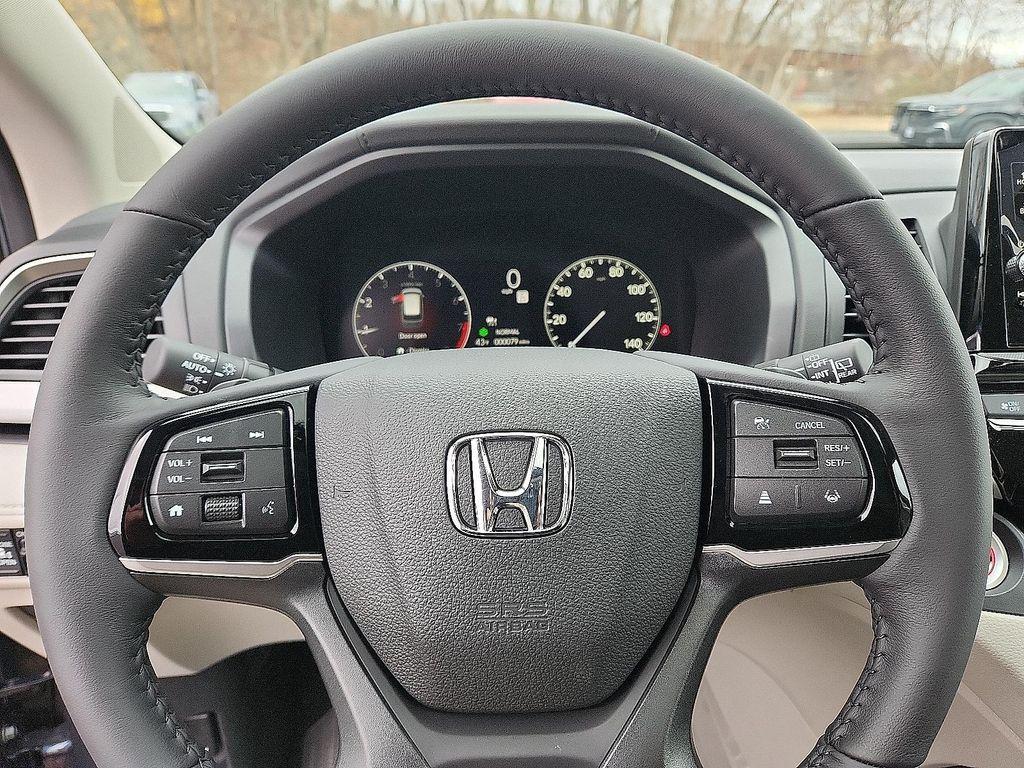 new 2026 Honda Odyssey car, priced at $40,795