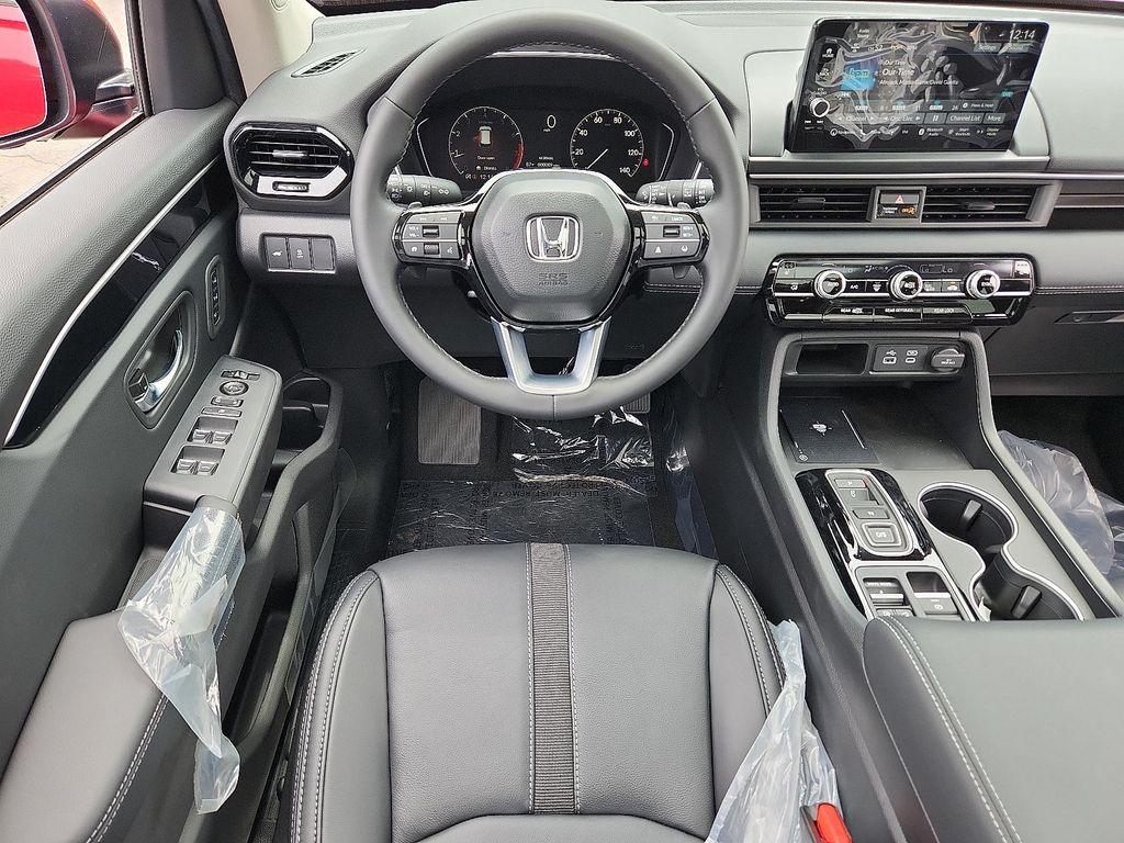 new 2025 Honda Pilot car, priced at $49,584