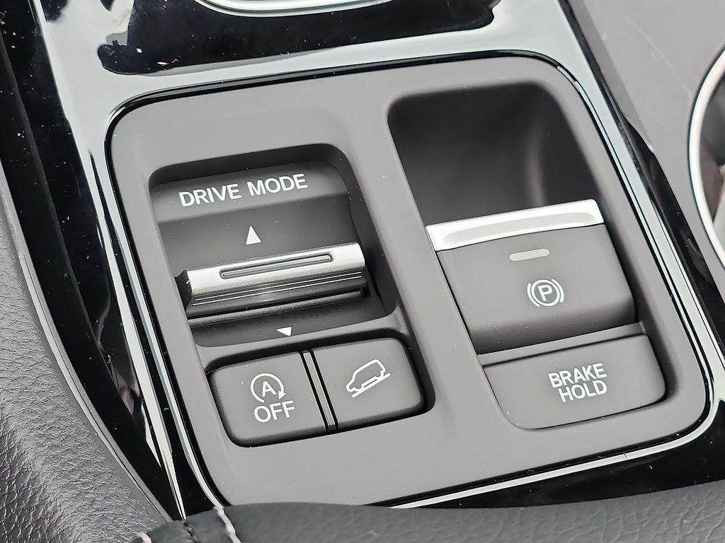 new 2025 Honda Pilot car, priced at $49,584