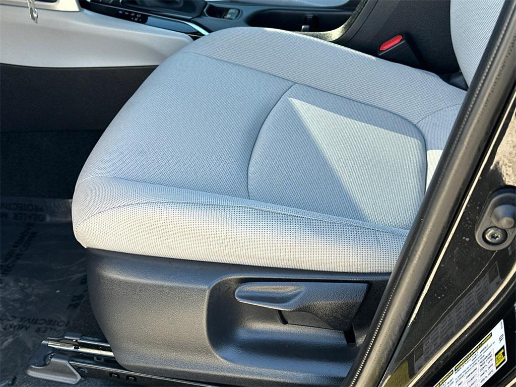 used 2025 Toyota Corolla Cross car, priced at $25,995