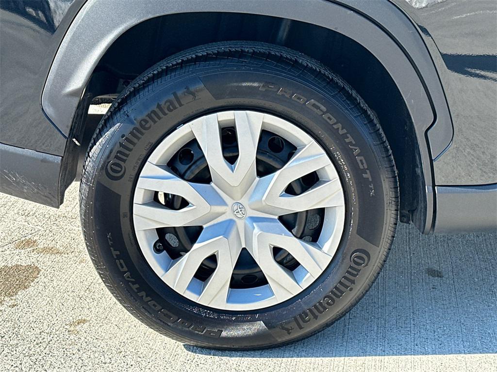 used 2025 Toyota Corolla Cross car, priced at $25,995