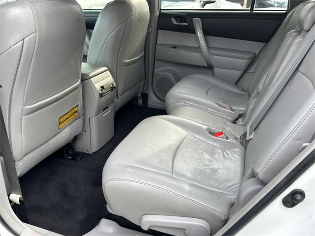 used 2011 Toyota Highlander car, priced at $10,786