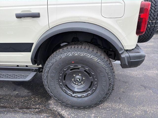new 2025 Ford Bronco car, priced at $53,865