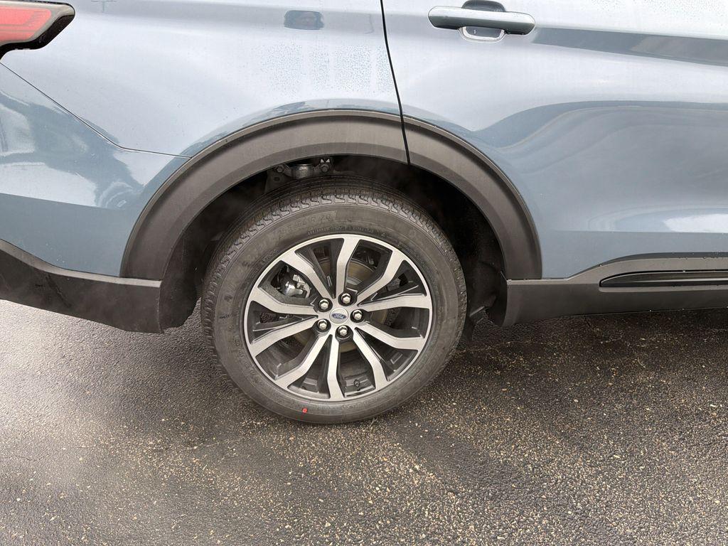 new 2026 Ford Explorer car, priced at $46,532