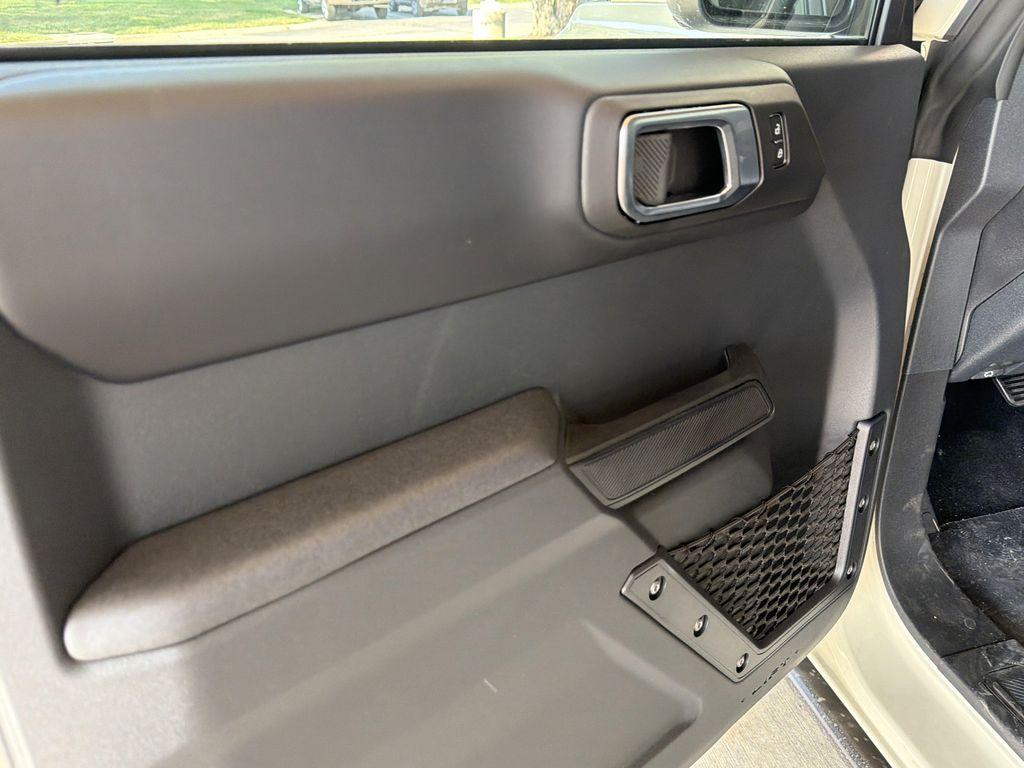 new 2025 Ford Bronco car, priced at $60,652