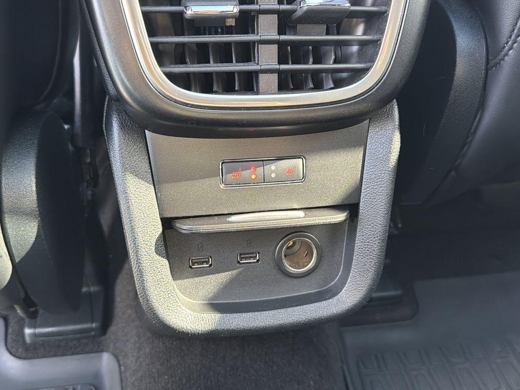 used 2020 Lincoln Nautilus car, priced at $27,000